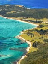 Howe Island Ebbtide Apartments with return flights
