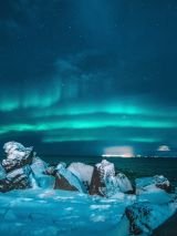 Europe to North America via Iceland with return airfares