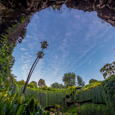 Mount Gambier and Umpherston Sinkhole escorted by National Seniors Travel