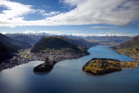 Melbourne to Queenstown
Economy fares from $300
Business fare from $689