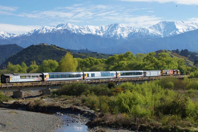 Coastal Pacific, Kahutara River